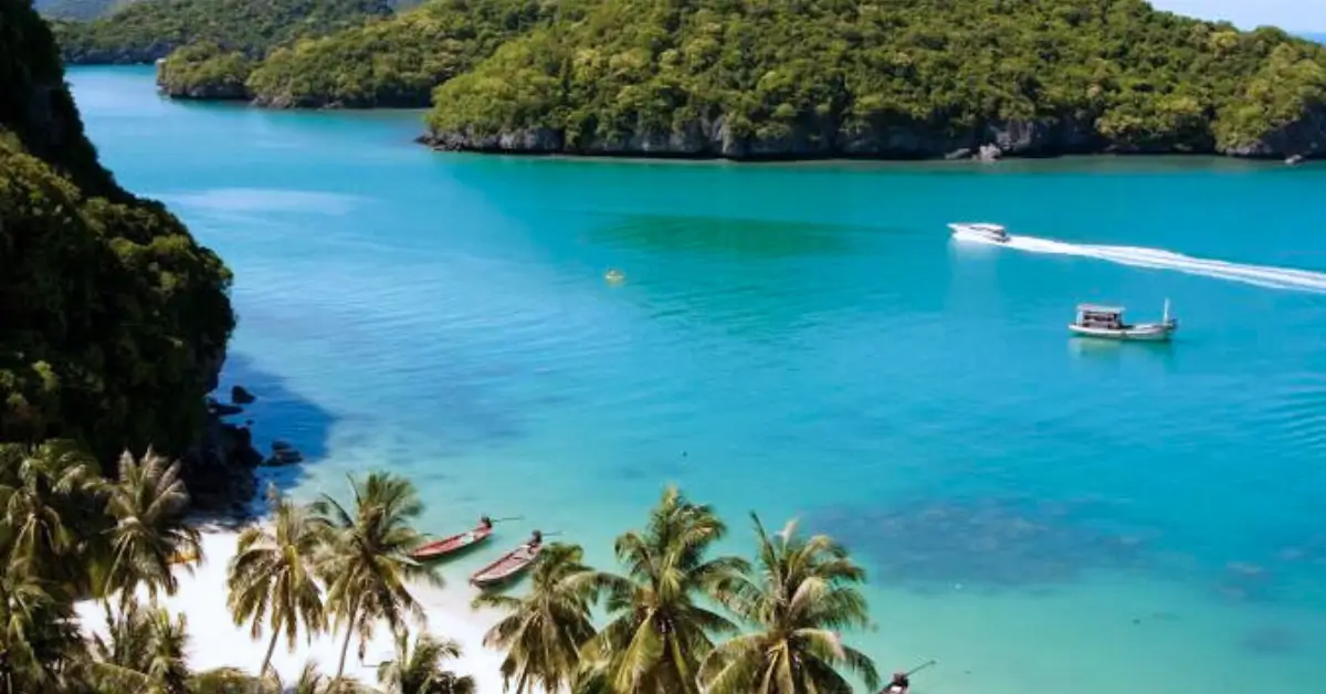 Tailândia praias de areia branca: vista panorâmica da Chaweng Beach em Koh Samui.